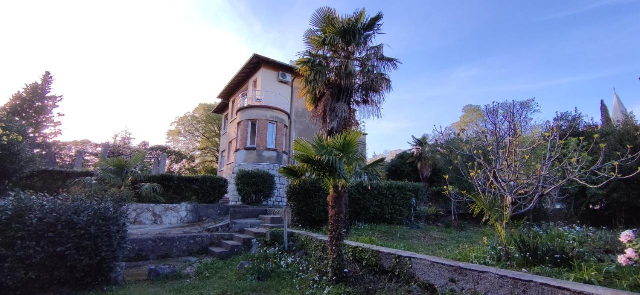 Villa Sunci Rijeka Bagian luar foto